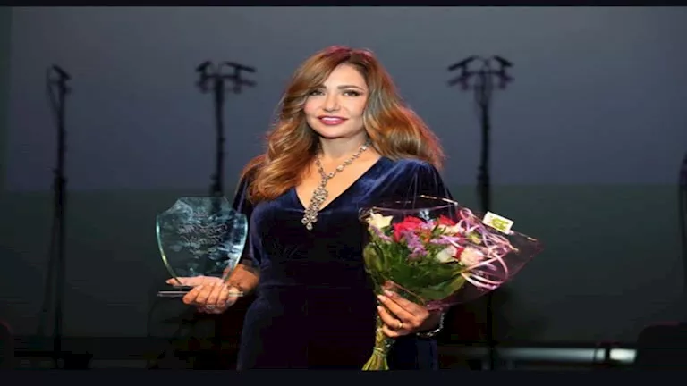 “من أجمل الأماكن اللي شفتها”.. ليلى علوي توثق رحلتها في هولندا