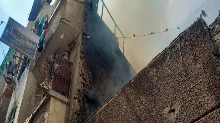 من لهب النيران إلى فخ السقوط… دقائق مرعبة في مأساة عقار شبرا