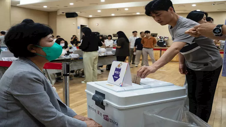 بدء التصويت في الانتخابات الرئاسية بكوريا الجنوبية