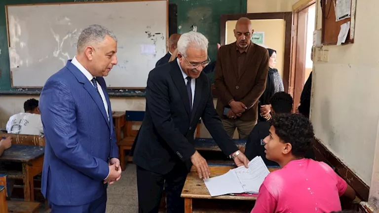 اليوم.. طلاب الشهادة الإعدادية يؤدون امتحاني الهندسة وتكنولوجيا المعلو