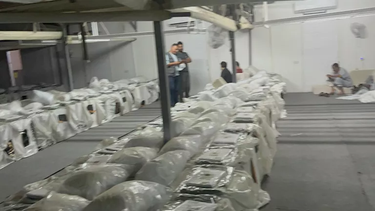 تسكين حجاج السياحة في مخيمات المشاعر المقدسة استعدادًا للوقفة الكبرى