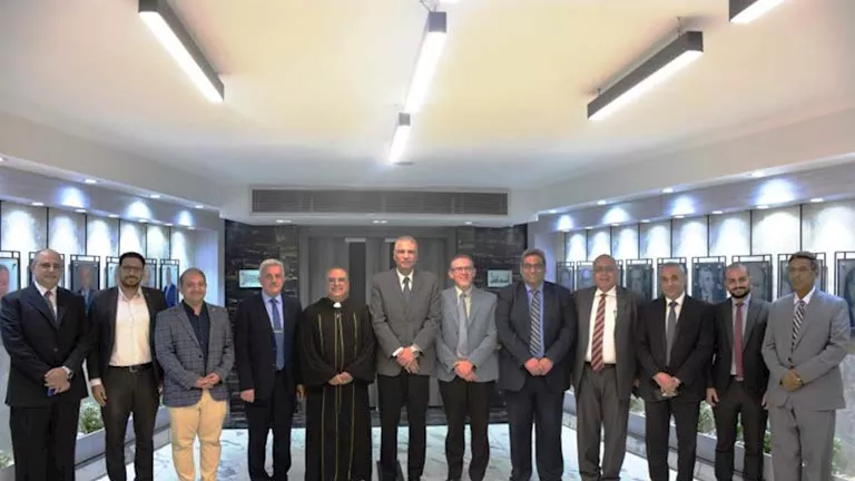 وفد الأقباط الإنجيليين يقدم التهنئة لمحافظ أسوان بمناسبة عيد الأضحى