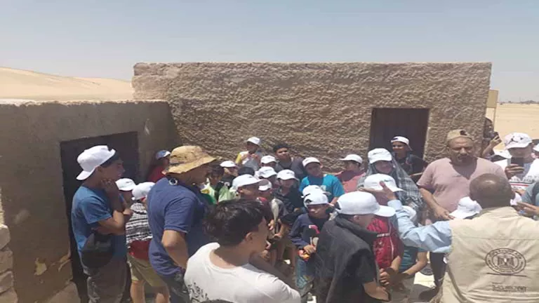 المنيا تستقبل وفد “Kids Camp” في جولة سياحية بالمناطق الأثرية