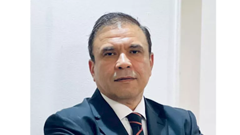 مدحت بركات: زيارة الرئيس السيسي للإمارات تعكس التزام مصر بالتعاون العر