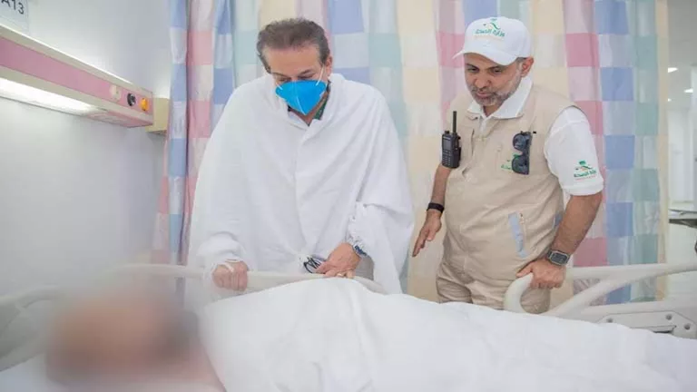 وزير الصحة يعقد اجتماعًا مع نظيره السعودي للاطمئنان على الحجاج