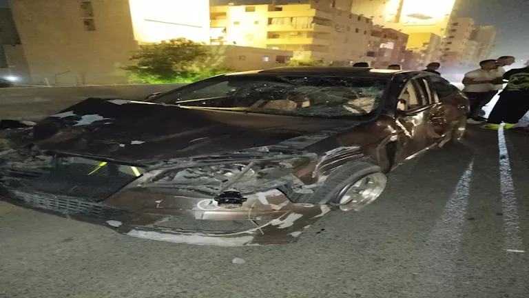 “العربية بقت خردة”.. سائق يصدم 6 أشخاص أعلى دائري المنيب