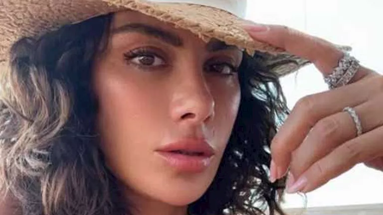 بإطلالة صيفية.. أحدث ظهور لصبا مبارك في العيد