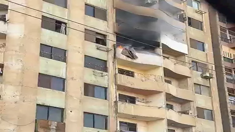 بالصور- حريق يلتهم شقة بأحد الأبراج السكنية في بني سويف