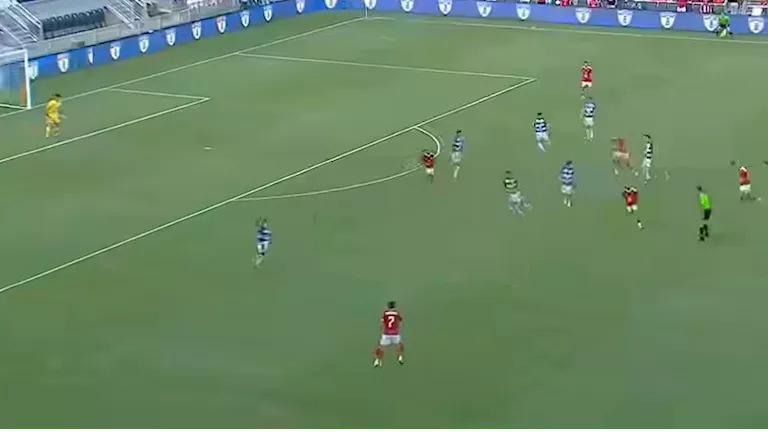 ملخص بالفيديو للمسات زيزو في ظهوره الأول مع الأهلي