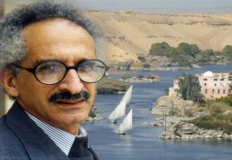 “على أجهزة التنفس”.. تفاصيل الحالة الصحية لمؤلف “ذات” صنع الله إبراهيم