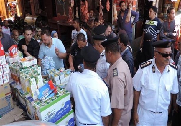 خلال 24 ساعة.. شرطة التموين تضبط 4 أطنان دقيق أبيض بلدي مدعم