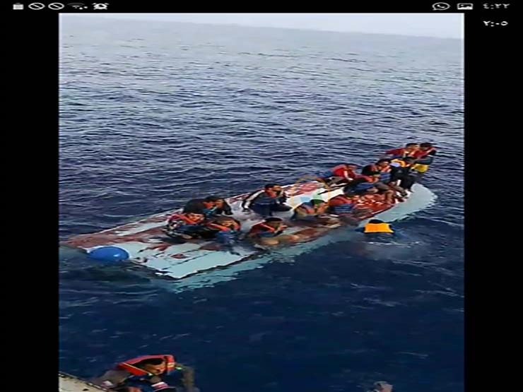 إصابة وفقدان صيادين في إندونيسيا بعد تصادم قارب مع سفينة شحن في مضيق م