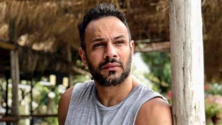 النجوم يمازحونه.. محمد عطية: لما أموت امسحوا “عليا الطرب بالتلاتة”