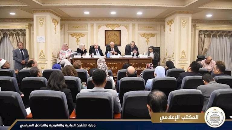 نواب يطالبون الحكومة بسحب مشروع قانون التعليم.. ووزير الشؤون النيابية