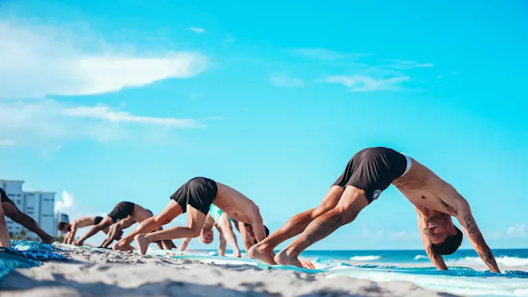 على خطى مانشستر.. فرق مصرية تستعد للموسم الجديد في البحر