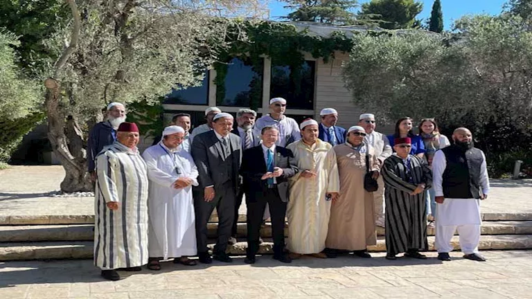 أئمة مسلمون يزورون إسرائيل وسط موجة غضب واتهامات بـ”التطبيع