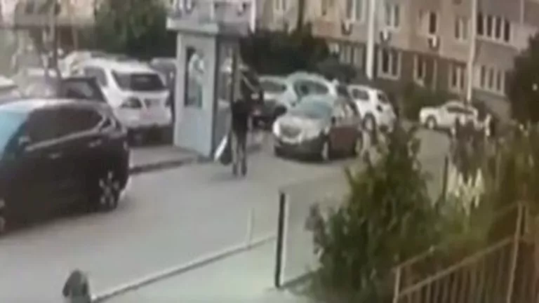 بالفيديو.. تفاصيل اغتيال ضابط استخبارات أوكراني بالرصاص في ك