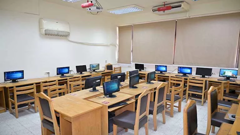 هل يجب تسجيل طالب الثانوية رغباته بمعامل تنسيق الجامعات الحكومية؟