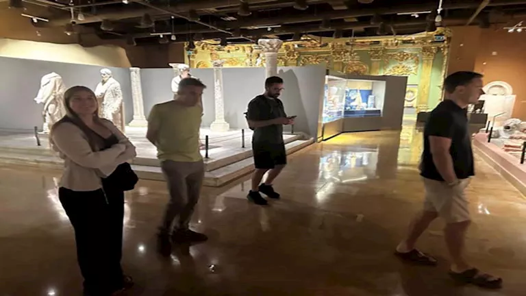 زيارات إعلامية دولية وبرنامج صيني شهير يروّج للسياحة المصرية