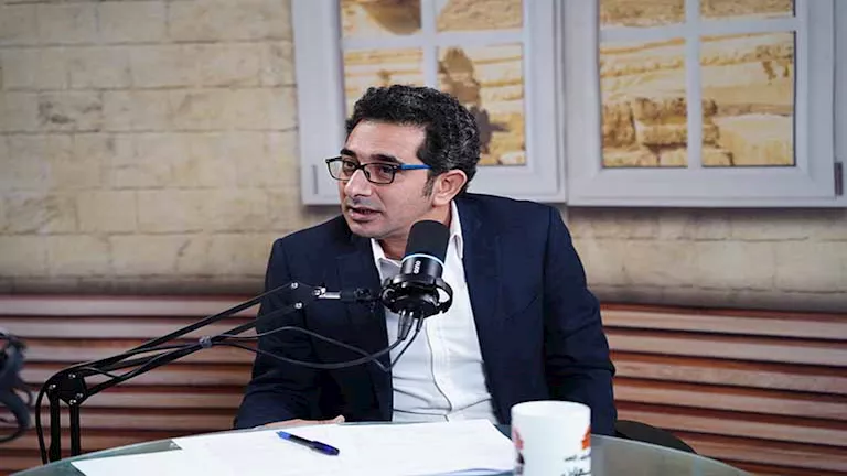 “لا تعيدوا إنتاج الماضي”.. أكرم ألفي يتحدث عن العلاقة بين مستقبل وطن و