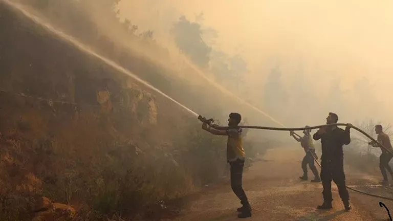 وزير الطوارئ السوري: حرائق الغابات في اللاذقية تحمل دلالات خ