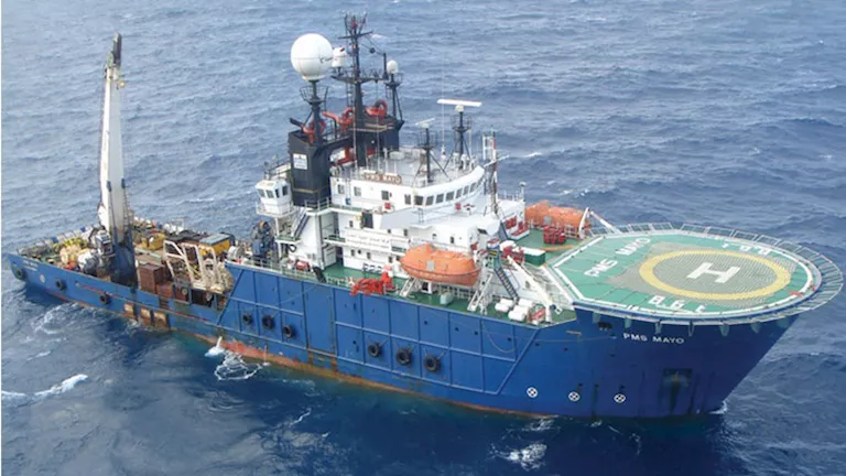 سفينة جديدة تشارك في عمليات البحث عن مفقودي حادث غرق “أدماري