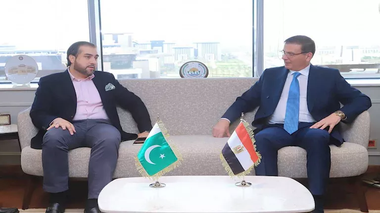 وزيرا الزراعة ونظيره الباكستاني يبحثان تعزيز التعاون وتبادل الخبرات