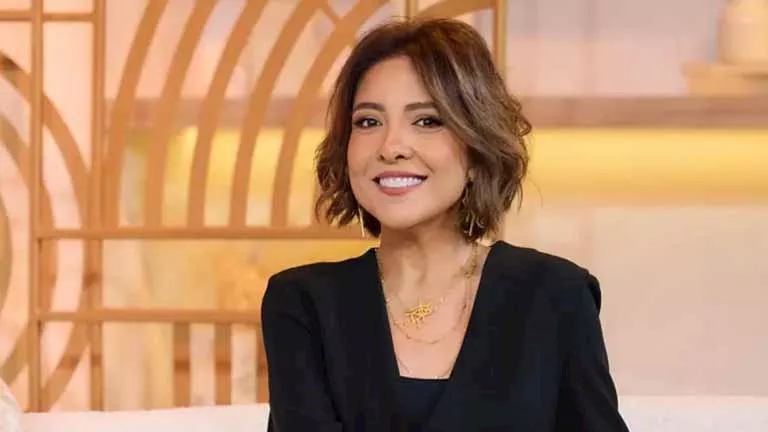 لماذا اختارت مي كساب اللون الأخضر في أحدث إطلالاتها؟.. اعرف السر