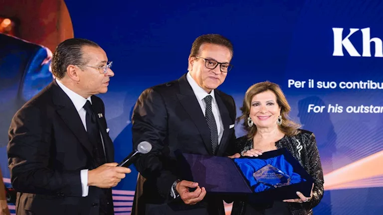 تكريم وزير الصحة بجائزة القيادة من المجلس الأوروبي للشركات الإفريقية و