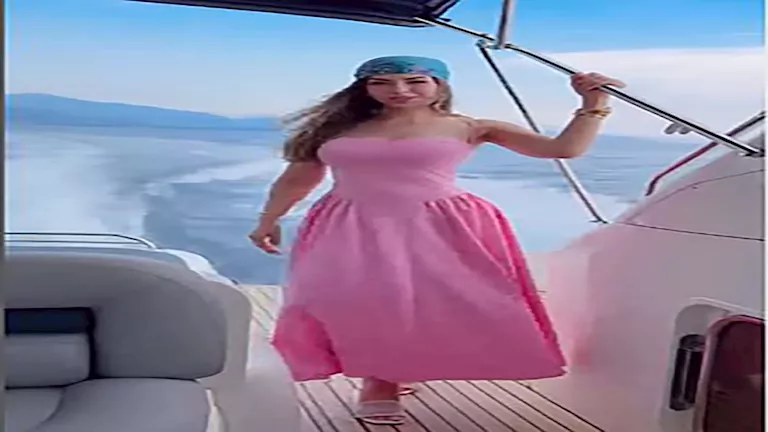 بإطلالة جريئة.. ميرنا جميل تستمتع بإجازة الصيف وسط البحر (صور وفيديو)