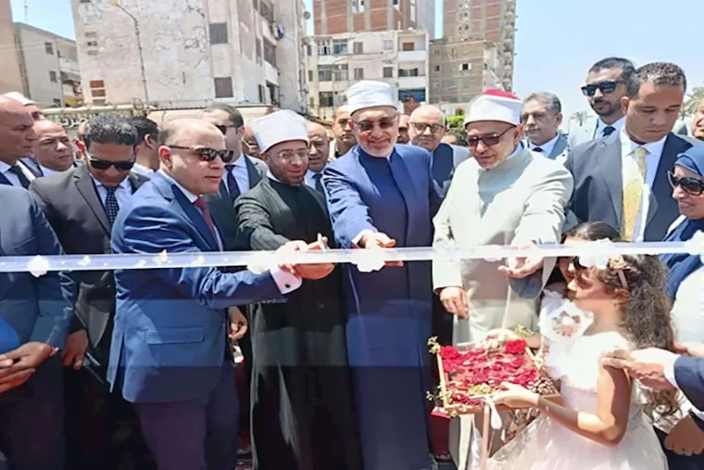 الأوقاف والمفتي يفتتحان المرحلة الأولى لتطوير مسجد الدسوقي (صور)