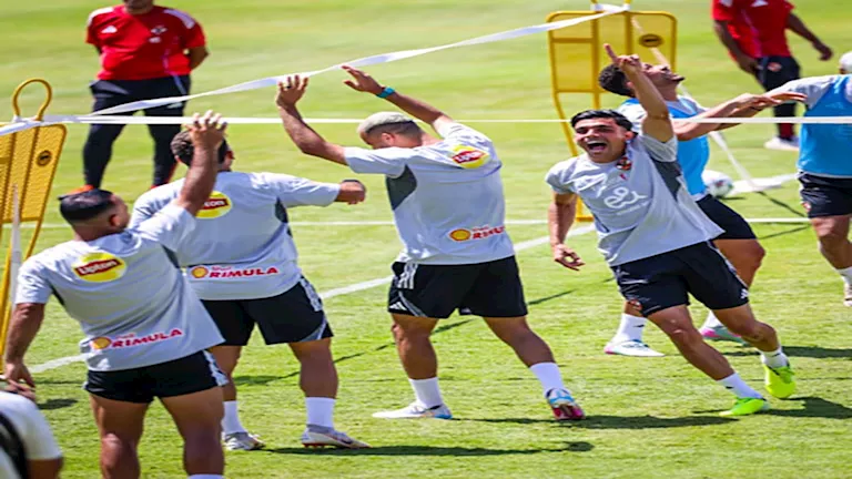 15 صورة ترصد مران الأهلي في معسكر تونس