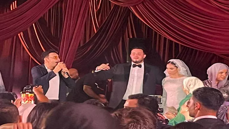 “قصص متفوتكش”.. حفل زفاف ابنة وزير الرياضة.. أبو تريكة يظهر في الساحل