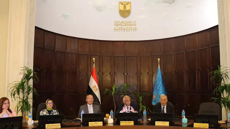 جامعة الإسكندرية تعتمد ضوابط التحويل والقبول للعام الجامعي – صور