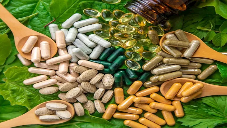 مكملات غذائية أثارت الجدل على “السوشيال ميديا”.. مخاطرها تصل للوفاة