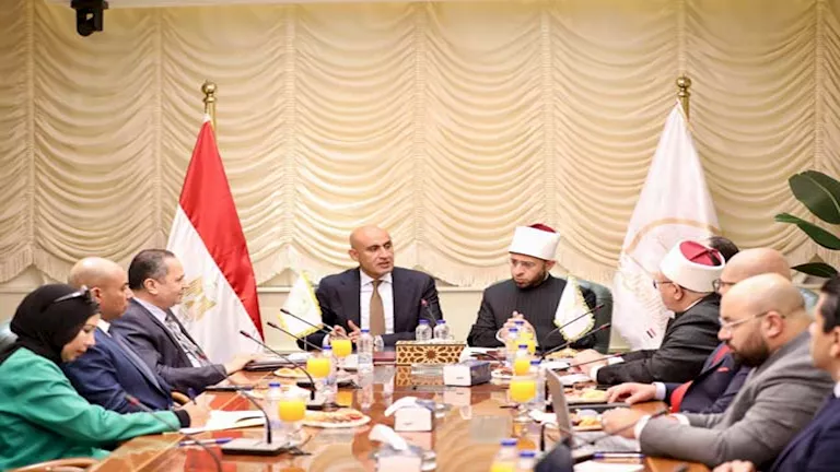 وزيرا الأوقاف والتعليم يوقعان بروتوكول تعاون لإطلاق حضانات تعليمية بال