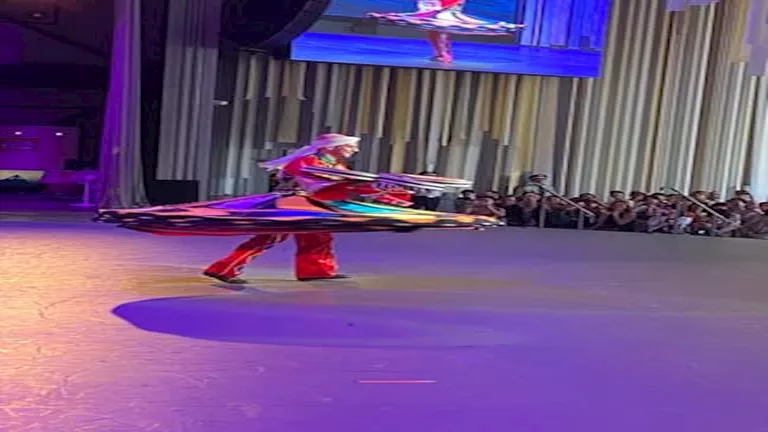 بحضور تامر عبدالمنعم والسفير المصري باليابان.. فرقة رضا تبهر حضور إكسب