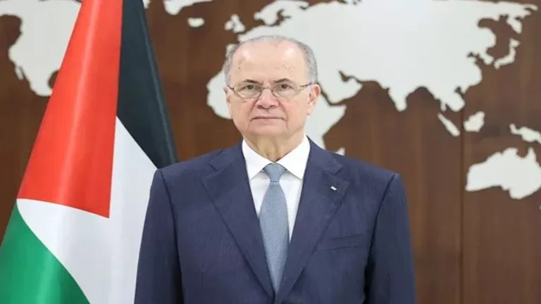 بي بي سي ترصد طوابير شاحنات المساعدات عند معبر رفح بانتظار دخول غزة