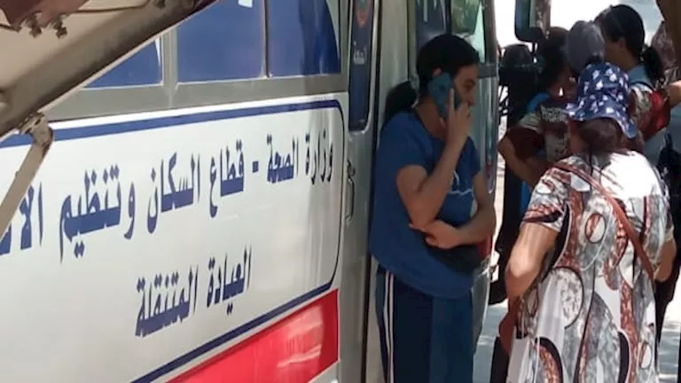 بحضور البابا تواضروس الثاني.. «الصحة» تنظم قافلة طبية متنقلة في الكنيس