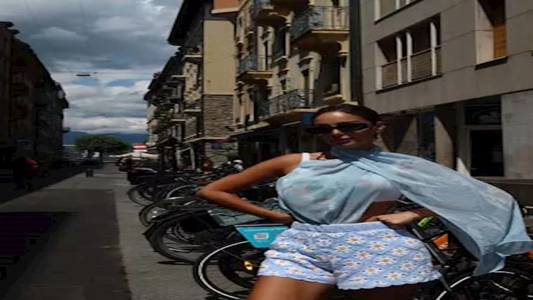 بـ”شورت”.. أحدث ظهور لـ بسمة بوسيل والجمهور يغازلها (صور)