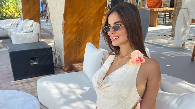 بـ”ضهر مكشوف”.. رانيا منصور تخطف الأنظار بإطلالة جريئة