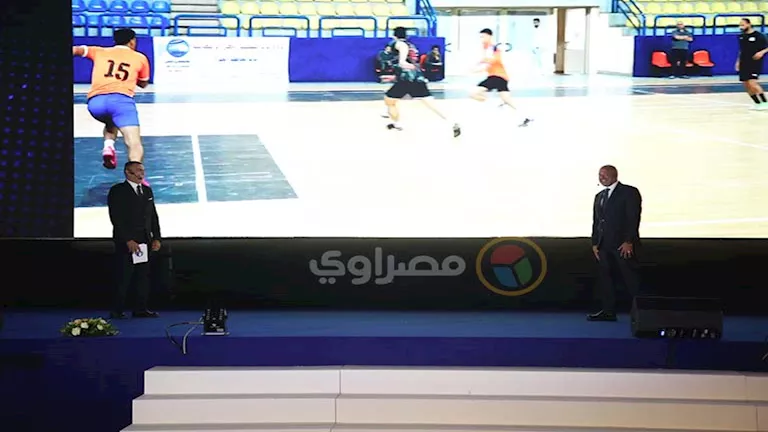 بالصور.. عصام الحضري يحاور أحمد دياب على منصة مؤتمر مستقبل وطن