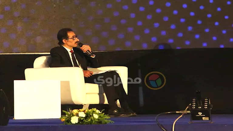 مجدي الجلاد يُدير جلسة حوارية مع مرشحي القائمة الوطنية بمؤتمر “مستقبل