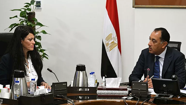 مدبولي يتابع مع وزيرة التخطيط استعدادات إطلاق السردية الوطنية للتنمية