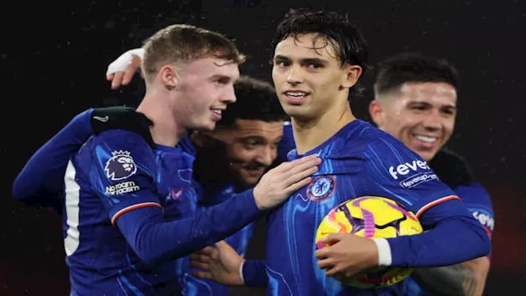 بالتوفيق في جنوب أفريقيا.. موقف طريف بين كول بالمر وجواو فيليكس