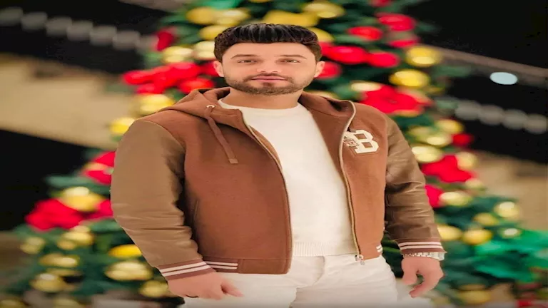 تامر حسني يطلب الدعاء للمطرب الراحل أحمد عامر