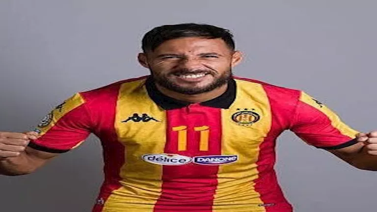 4 صور لاعتقال يوسف البلايلي بمطار شارل ديجول بباريس