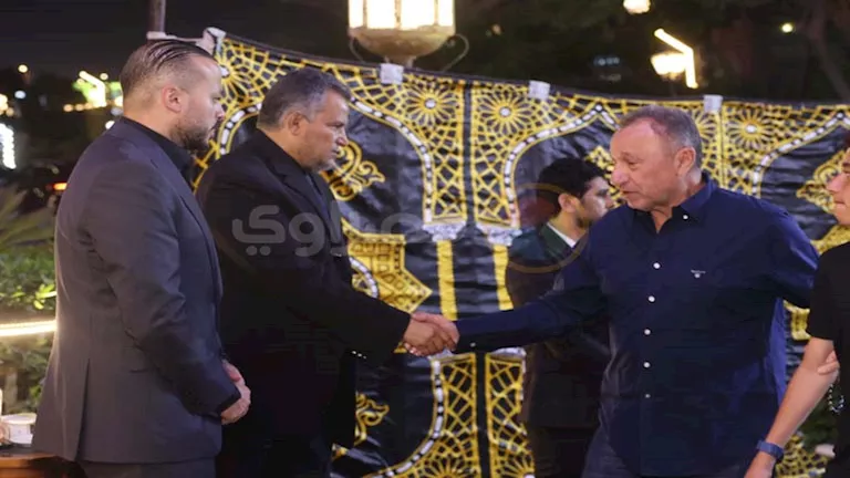 الخطيب وحسن مصطفى.. شخصيات عامة ورياضية في عزاء عمة النائب محمد الجارح