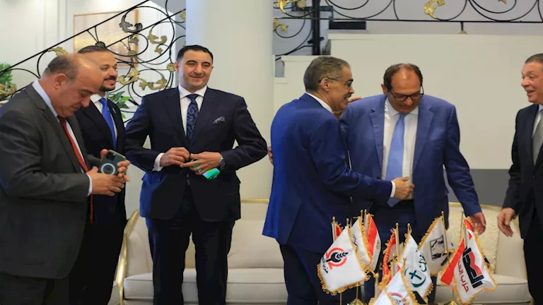 بدء الاجتماع التنسيقي لممثلي كتلة الأحزاب والقوى السياسية المشاركة في