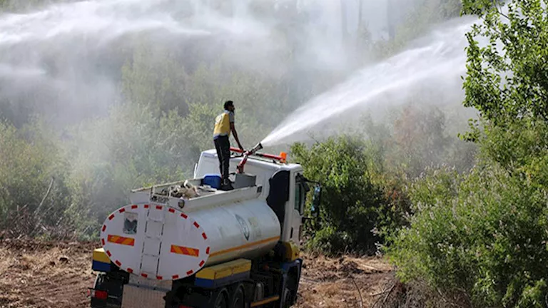 إخلاء قرى في محافظة اللاذقية السورية بسبب الحرائق الضخمة